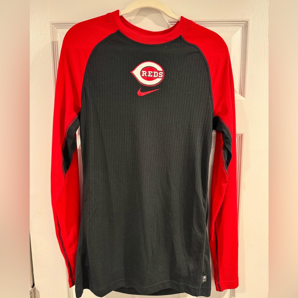 Cincinnati Reds Nike Performance Long Sleeve - Size Medium